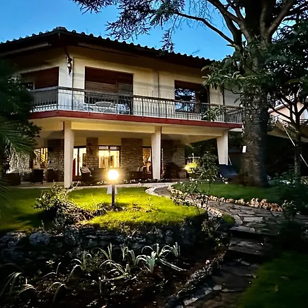 Degli Ulivi Terrace Apartment *