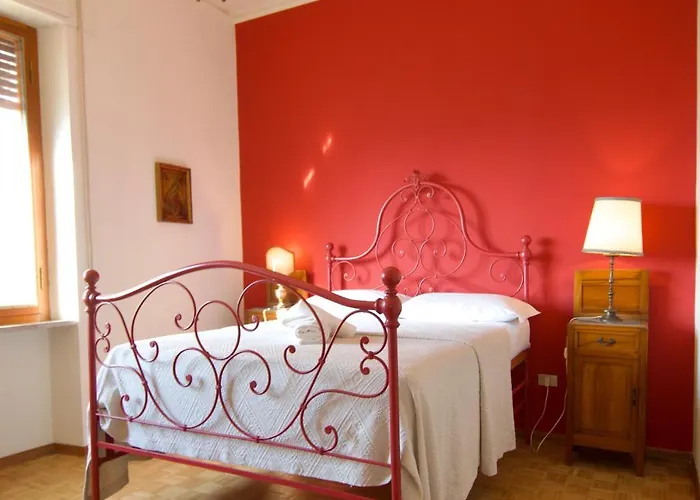 Degli Ulivi Terrace アパート マッサ・マリッティマ