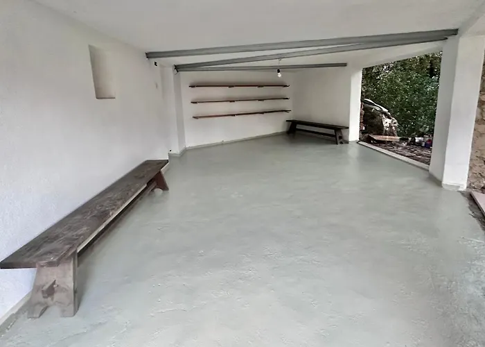 Degli Ulivi Terrace マッサ・マリッティマ